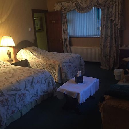 ホテルCaldhame House Crumlin  エクステリア 写真